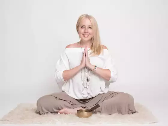 Kim Chestney,
Health & Wellness, Spirituality
Expert at সোলফুল সামিট 2023: একটি যাত্রা শুরু করুন!