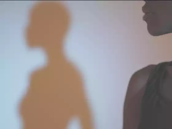 Az árnyék-én leleplezése és gyógyítása
