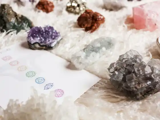 Remote Healing: Pag-clear at Pagpapalakas ng Iyong 9 Pangunahing Chakras