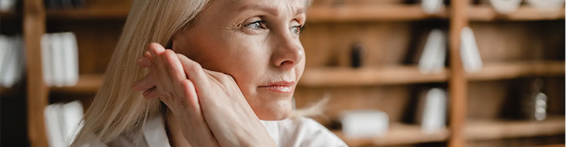 Loạt bài: Hormone lành mạnh - tìm kiếm sự cân bằng trong thời kỳ tiền mãn kinh và sau đó - Online Class by Jess Anderson